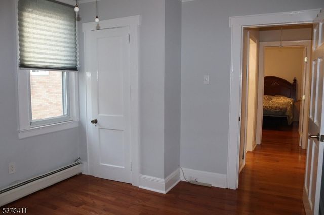 887 Schuyler Ave, Kearny Town, NJ 07032