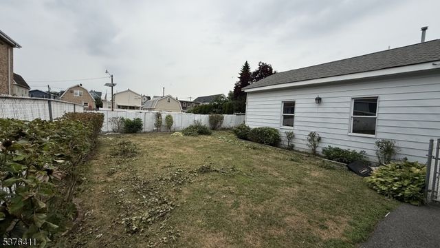 887 Schuyler Ave, Kearny Town, NJ 07032