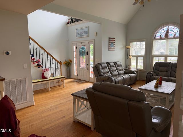 53 Westcliff Court, Clayton, NC 27527