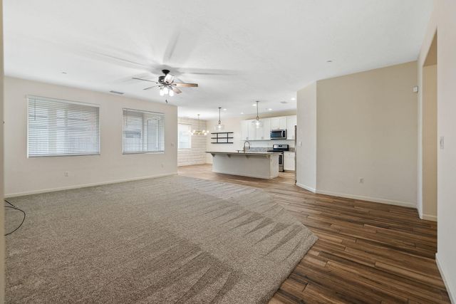 3096 Markham Street, Tulare, CA 93274