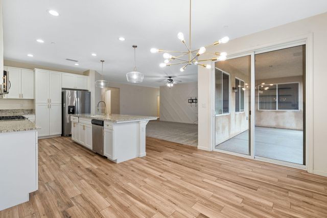 3096 Markham Street, Tulare, CA 93274