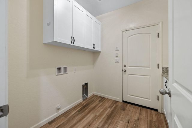 3096 Markham Street, Tulare, CA 93274