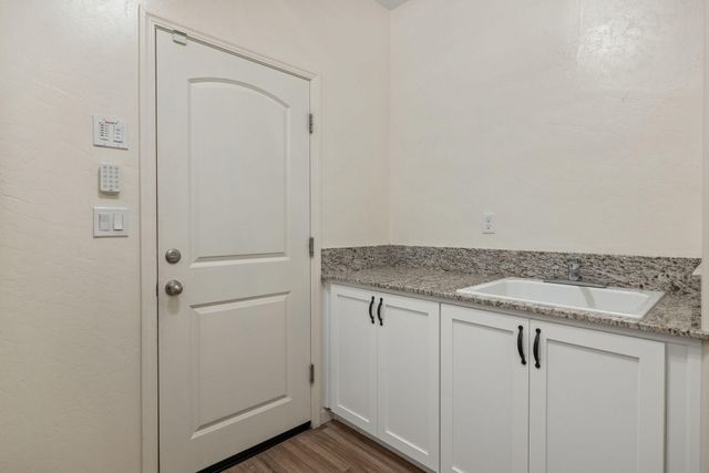 3096 Markham Street, Tulare, CA 93274