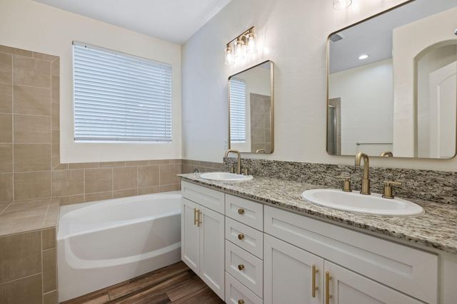 3096 Markham Street, Tulare, CA 93274