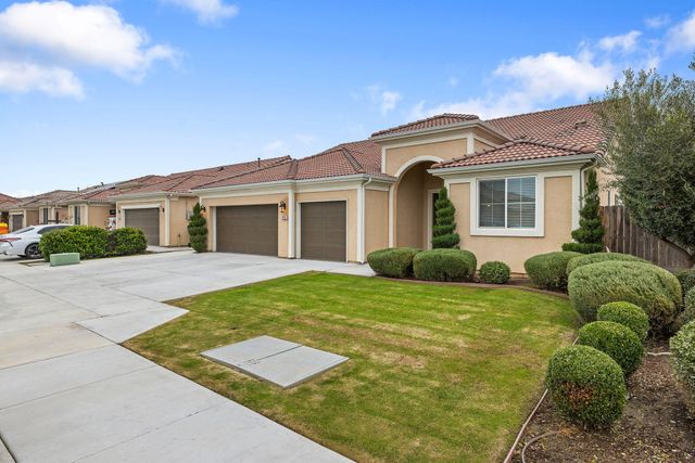 3096 Markham Street, Tulare, CA 93274