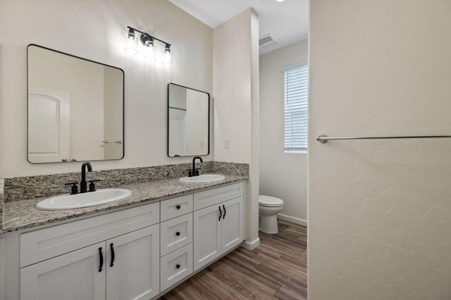 3096 Markham Street, Tulare, CA 93274