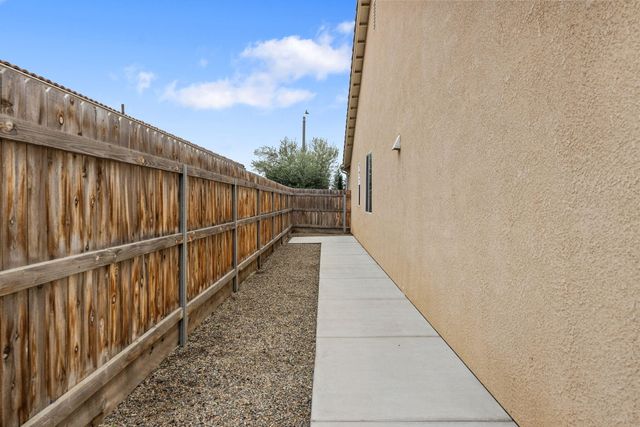 3096 Markham Street, Tulare, CA 93274