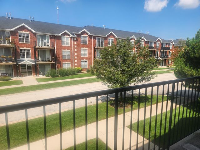 16661 Liberty Circle 2S, Orland Park, IL 60467