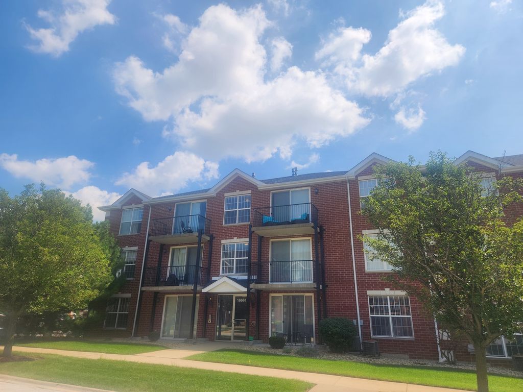 16661 Liberty Circle 2S, Orland Park, IL 60467