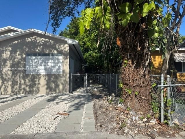 6875 NW 4th Avenue B, Miami, FL 33150