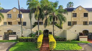 13045 SW 88th Ln 104A, Miami, FL 33186