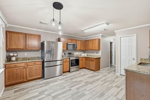 16637 Woodside Drive, Fort Worth, TX 76247