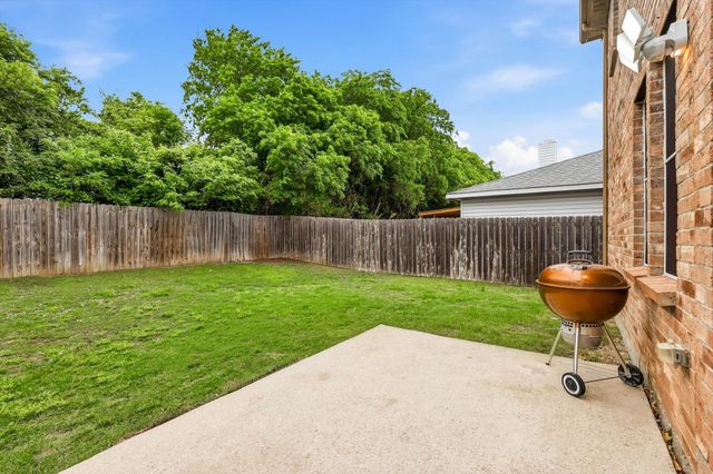 16637 Woodside Drive, Fort Worth, TX 76247