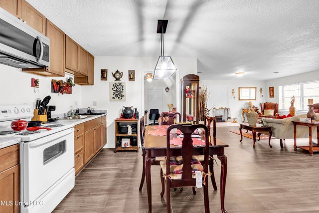 659 Cottrell Avenue, Holly Springs, MS 38635