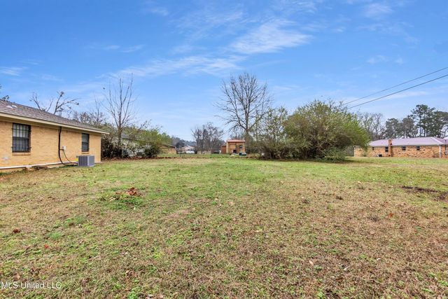 659 Cottrell Avenue, Holly Springs, MS 38635