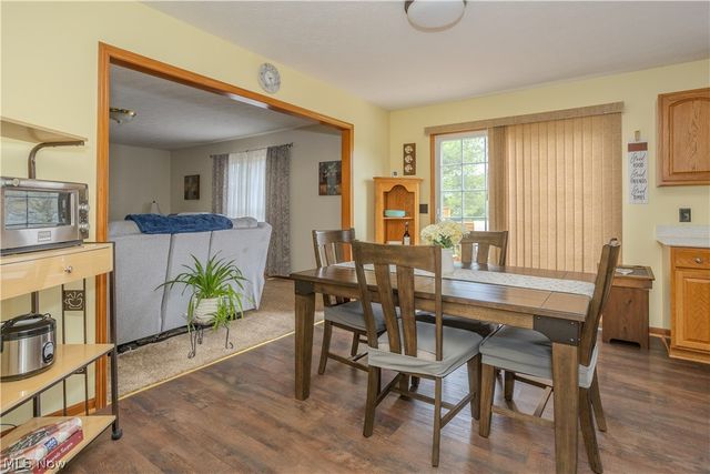 1009 Brittingham Drive, Ravenna, OH 44266