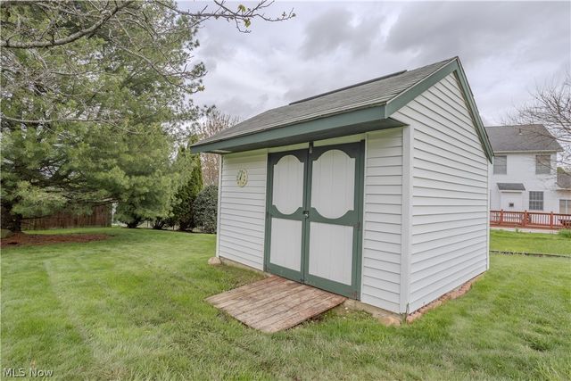 1009 Brittingham Drive, Ravenna, OH 44266