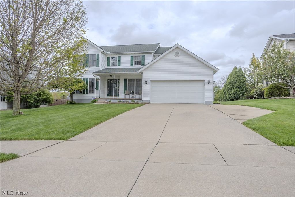 1009 Brittingham Drive, Ravenna, OH 44266