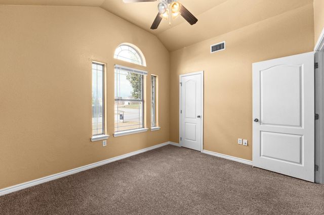 9604 Diana DR, Killeen, TX 76542