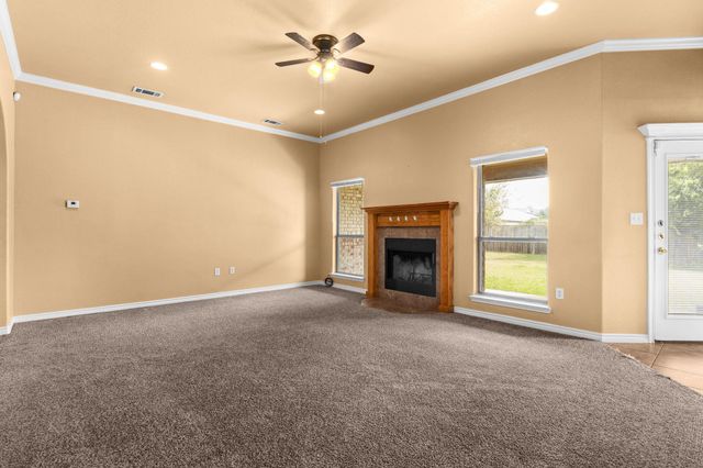 9604 Diana DR, Killeen, TX 76542