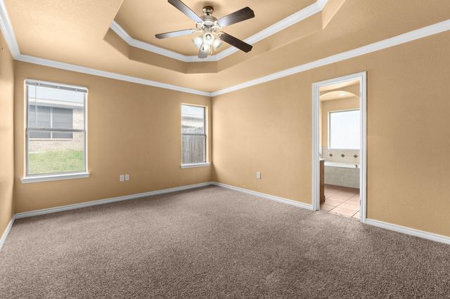 9604 Diana DR, Killeen, TX 76542