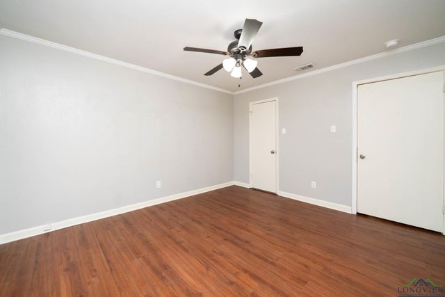 11 Finch Dr, Longview, TX 75605