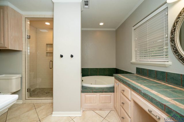 11 Finch Dr, Longview, TX 75605