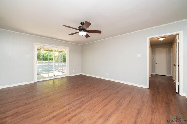 11 Finch Dr, Longview, TX 75605