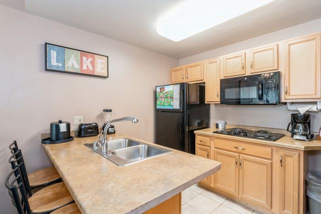 7020 Grand Geneva Way 159, Geneva, WI 53147