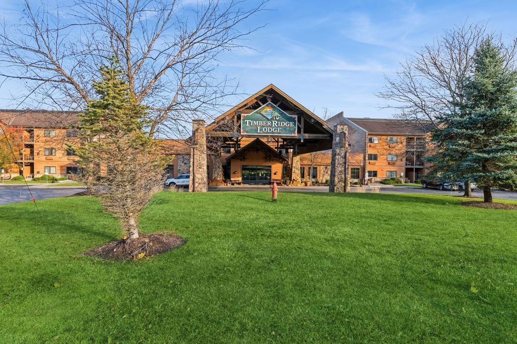 7020 Grand Geneva Way 159, Geneva, WI 53147