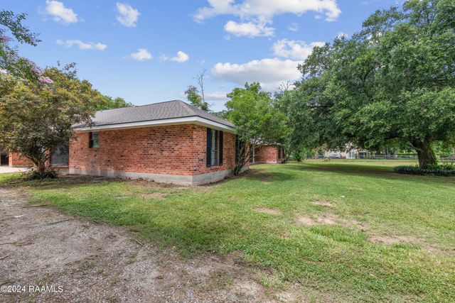 664 Don Guilbeau Road, Arnaudville, LA 70512