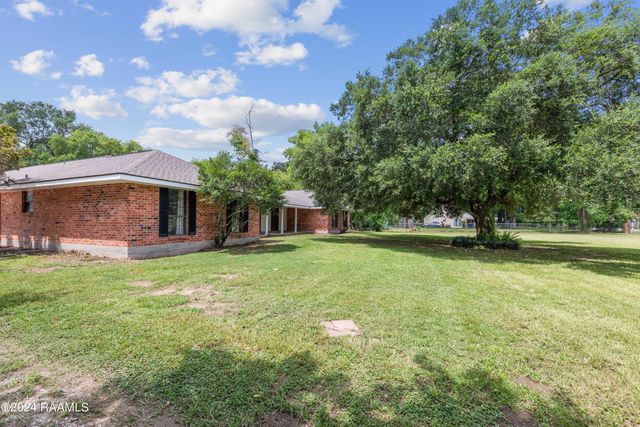 664 Don Guilbeau Road, Arnaudville, LA 70512