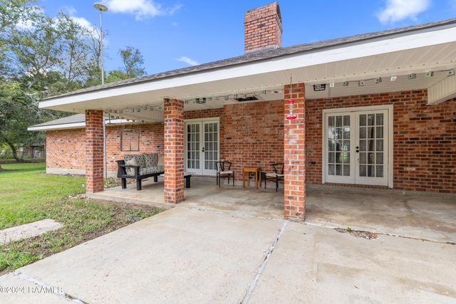 664 Don Guilbeau Road, Arnaudville, LA 70512
