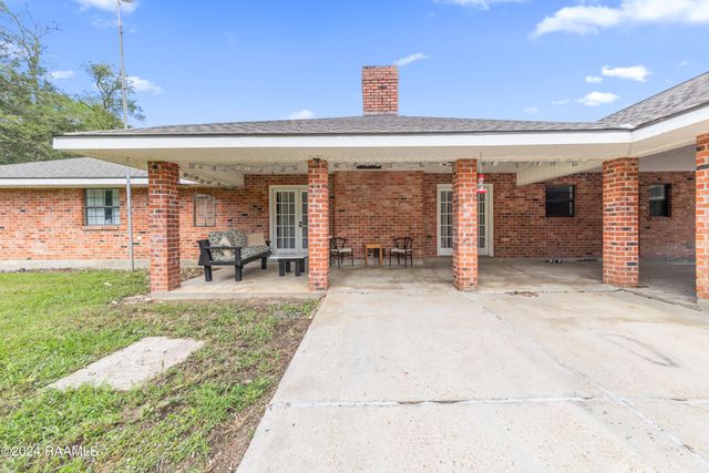 664 Don Guilbeau Road, Arnaudville, LA 70512