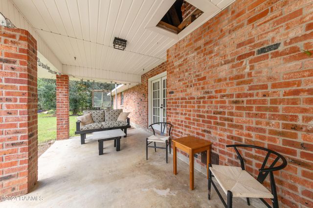 664 Don Guilbeau Road, Arnaudville, LA 70512