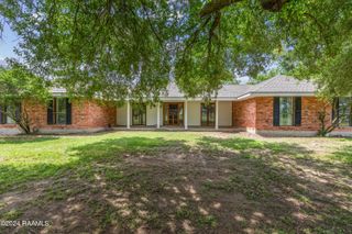 664 Don Guilbeau Road, Arnaudville, LA 70512