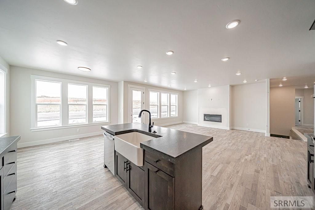 Image 10 of property listing at 522 Vista Ridge Dr, Rexburg, ID 83440