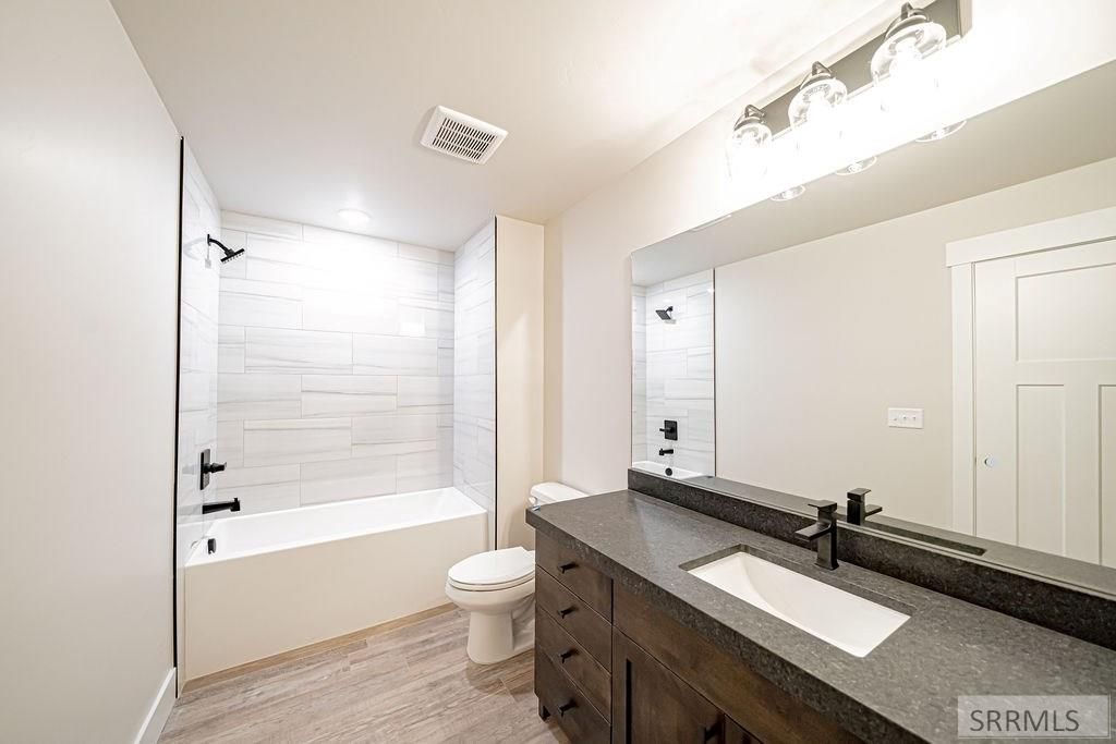 Image 44 of property listing at 522 Vista Ridge Dr, Rexburg, ID 83440