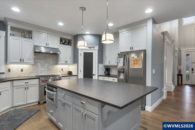 1774 Settlers Spring Dr NW, Salem, OR 97304