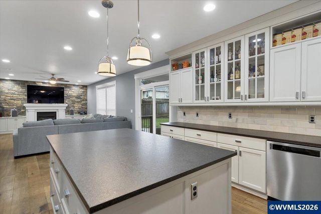 1774 Settlers Spring Dr NW, Salem, OR 97304