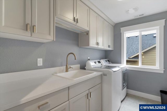 1774 Settlers Spring Dr NW, Salem, OR 97304