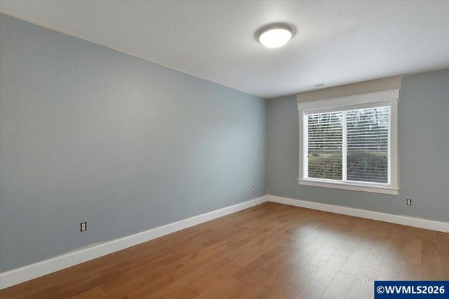 1774 Settlers Spring Dr NW, Salem, OR 97304