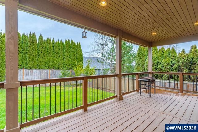 1774 Settlers Spring Dr NW, Salem, OR 97304