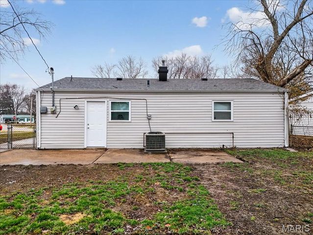 1410 Vero Drive, Wentzville, MO 63385