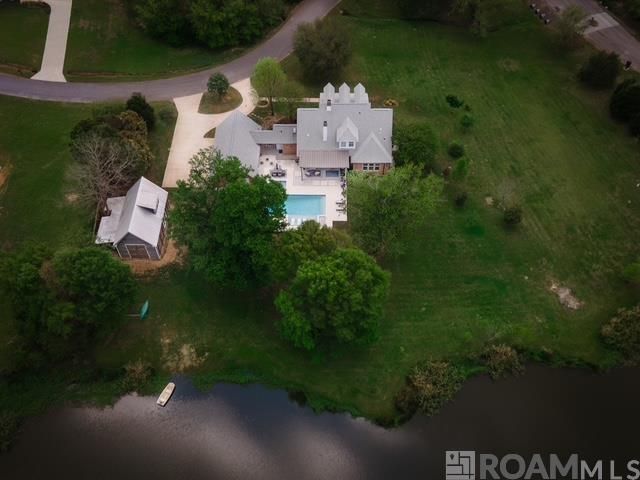 5042 Thompson Cove Dr, St Francisville, LA 70775