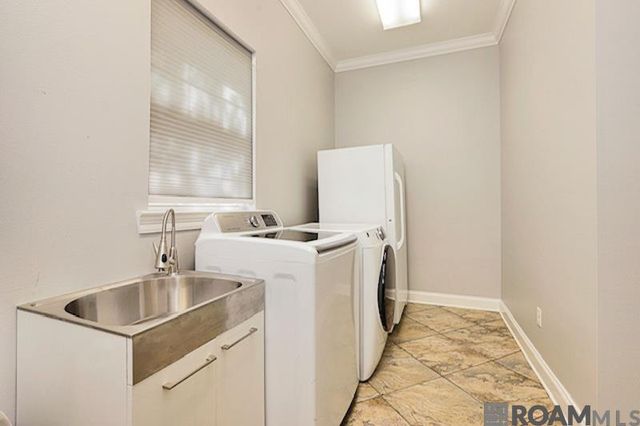 5042 Thompson Cove Dr, St Francisville, LA 70775