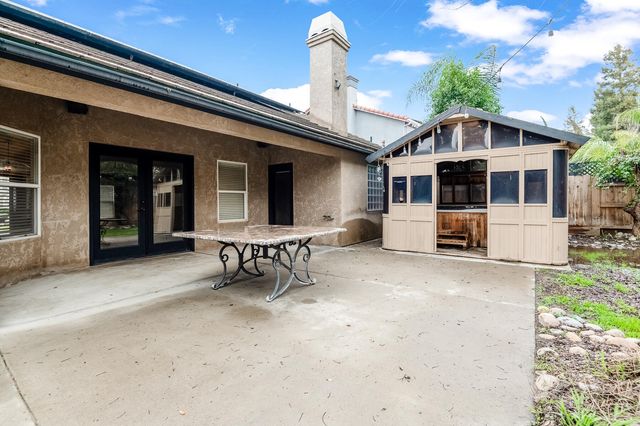 5417 W Buena Vista Avenue, Visalia, CA 93291