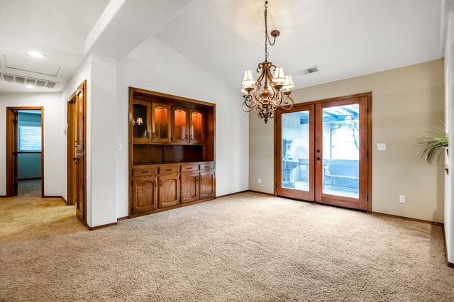 5417 W Buena Vista Avenue, Visalia, CA 93291