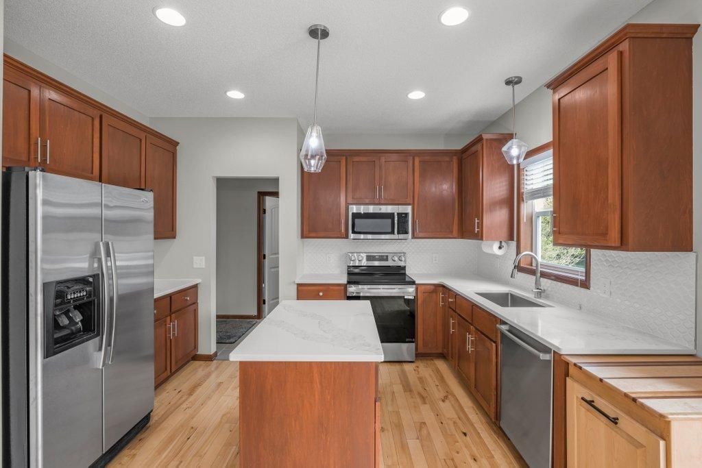 17005 78th Court N, Maple Grove, MN 55311