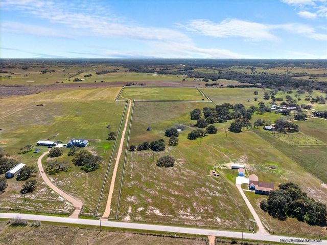 2523 Roitsch Road, Schulenburg, TX 78956